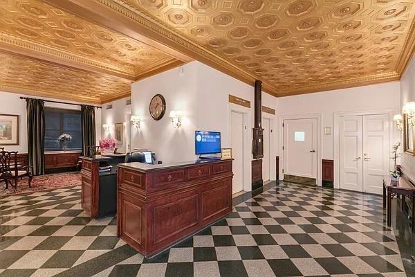 W 56th St #1102 - Photo 7 of 12