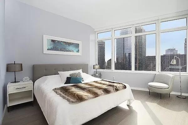 W 33rd St #21A - Photo 4 of 20