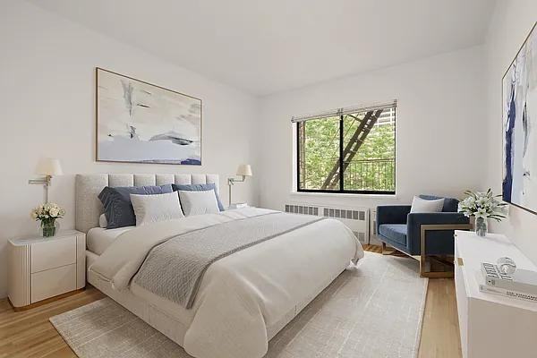 W 40th St #4L - Photo 4 of 6