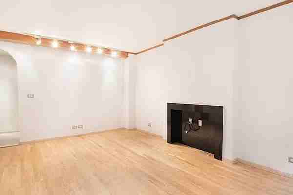 W 58th St #3B - Photo 5 of 20