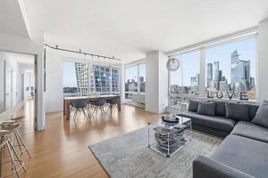 featured image of W 17th St #2508