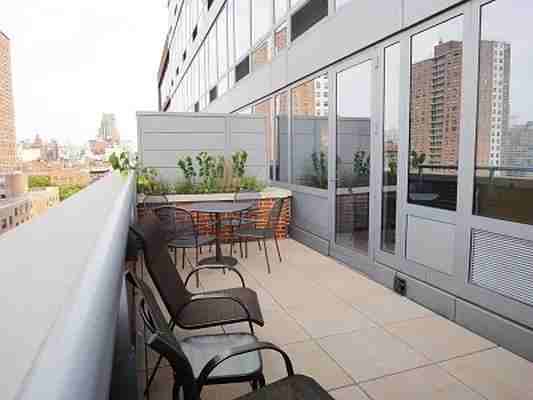 W 17th St #1001 - Photo 7 of 13