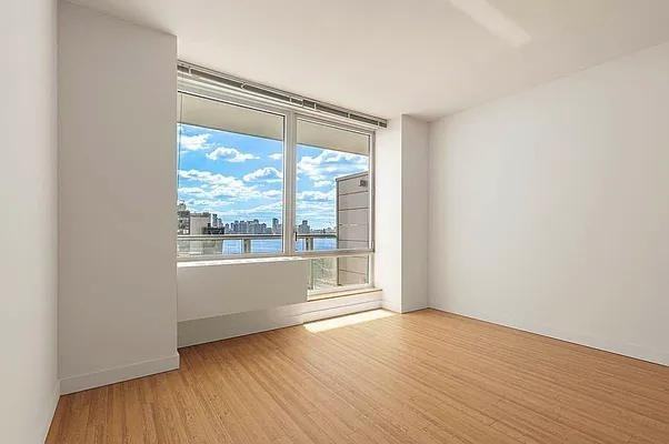 W 17th St #1804 - Photo 3 of 19