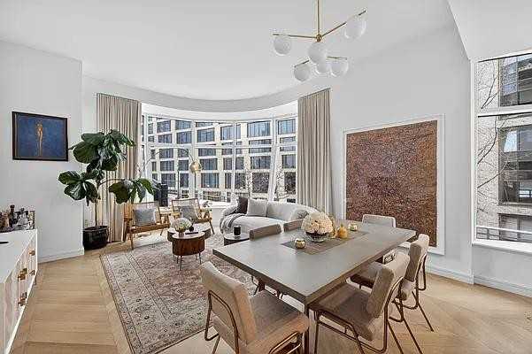 W 18th St #415 - Photo 5 of 19