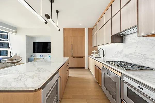 W 18th St #1403 - Photo 3 of 20