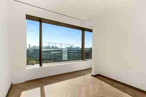 W 21st St #6B - Photo 3 of 20