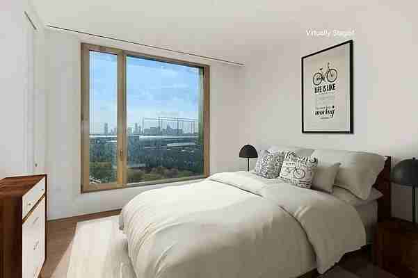 W 21st St #6B - Photo 4 of 20