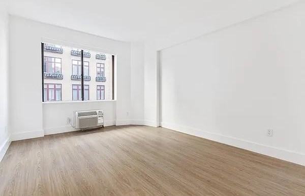 W 24th St #8H - Photo 3 of 18