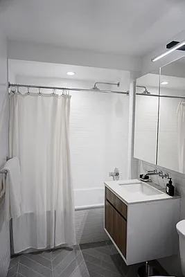 W 24th St #PHB - Photo 3 of 7