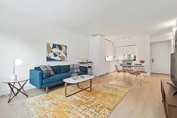 W 24th St #11F - Photo 2 of 12