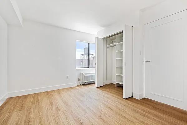 W 24th St #PHA - Photo 5 of 19