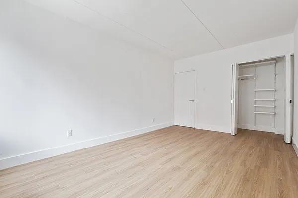 W 24th St #2E - Photo 4 of 20