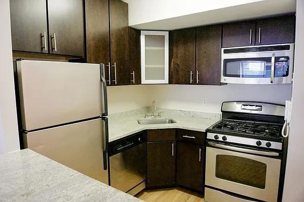 W 24th St #3B - Photo 7 of 19