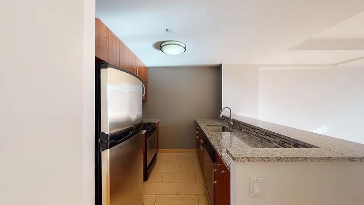 W 21st St #1013 - Photo 2 of 20