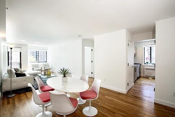 W 15th St #409 - Photo 2 of 8