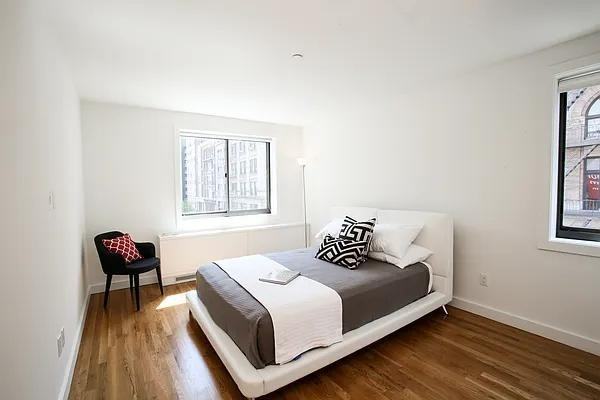 W 15th St #409 - Photo 6 of 8