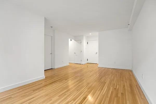 W 15th St #227 - Photo 4 of 20