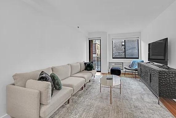 W 15th St #229 - Photo 5 of 20