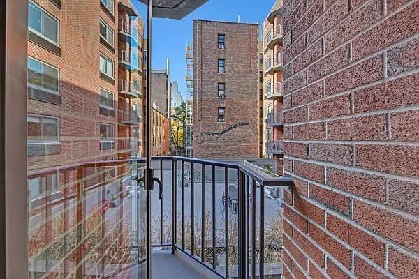 W 15th St #229 - Photo 6 of 20