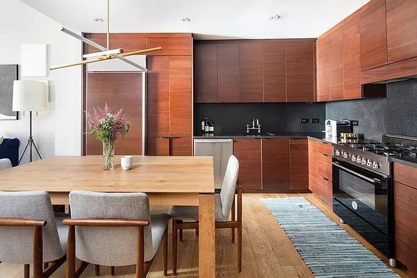 W 28th St #5B - Photo 3 of 11