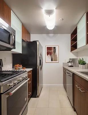 W 23rd St #N5J - Photo 3 of 20