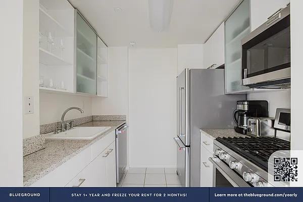 W 20th St #14F - Photo 6 of 20