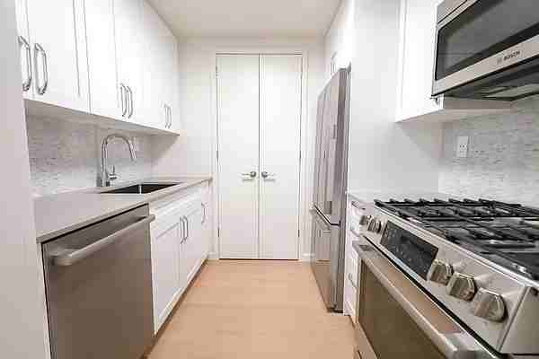 W 20th St #15A - Photo 4 of 20