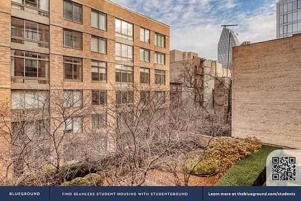 W 15th St #6G - Photo 6 of 20