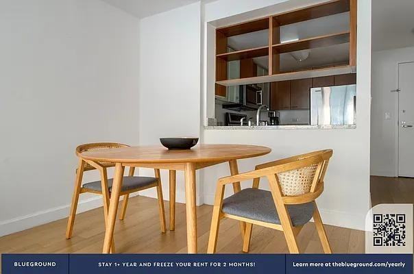 W 15th St #6G - Photo 7 of 20