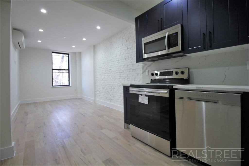 643 Knickerbocker Ave #2B - Photo 5 of 9