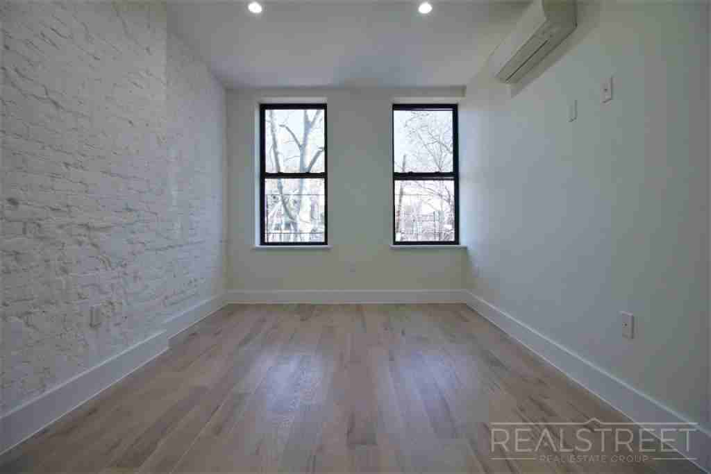 643 Knickerbocker Ave #2B - Photo 7 of 9