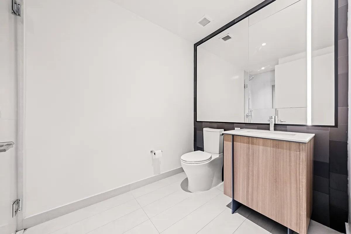 171 Chrystie St #8D - Photo 4 of 19