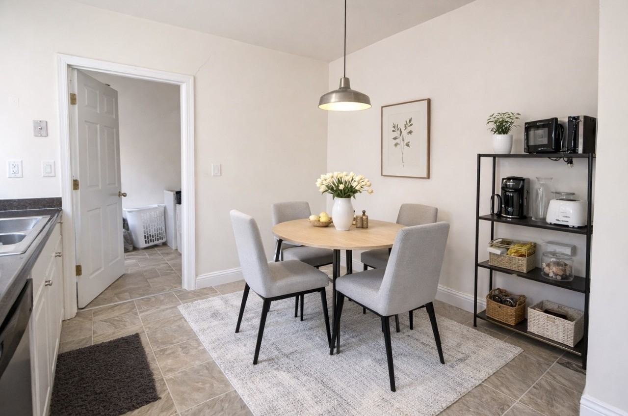 908 9th Ave #2 - Photo 4 of 8