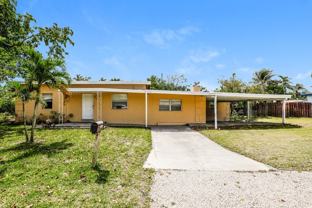 2418 Sw 6th Ct - Photo 1 of 1