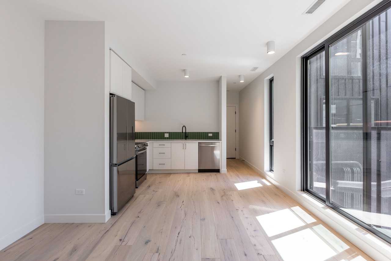 1101 Lodge Evanston #1712-204 - Photo 2 of 18