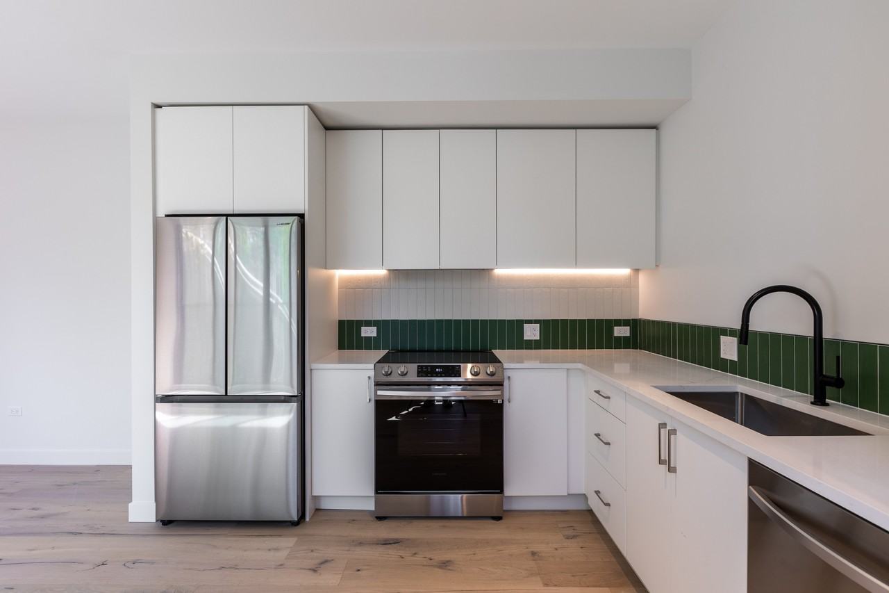 1101 Lodge Evanston #1712-204 - Photo 7 of 18