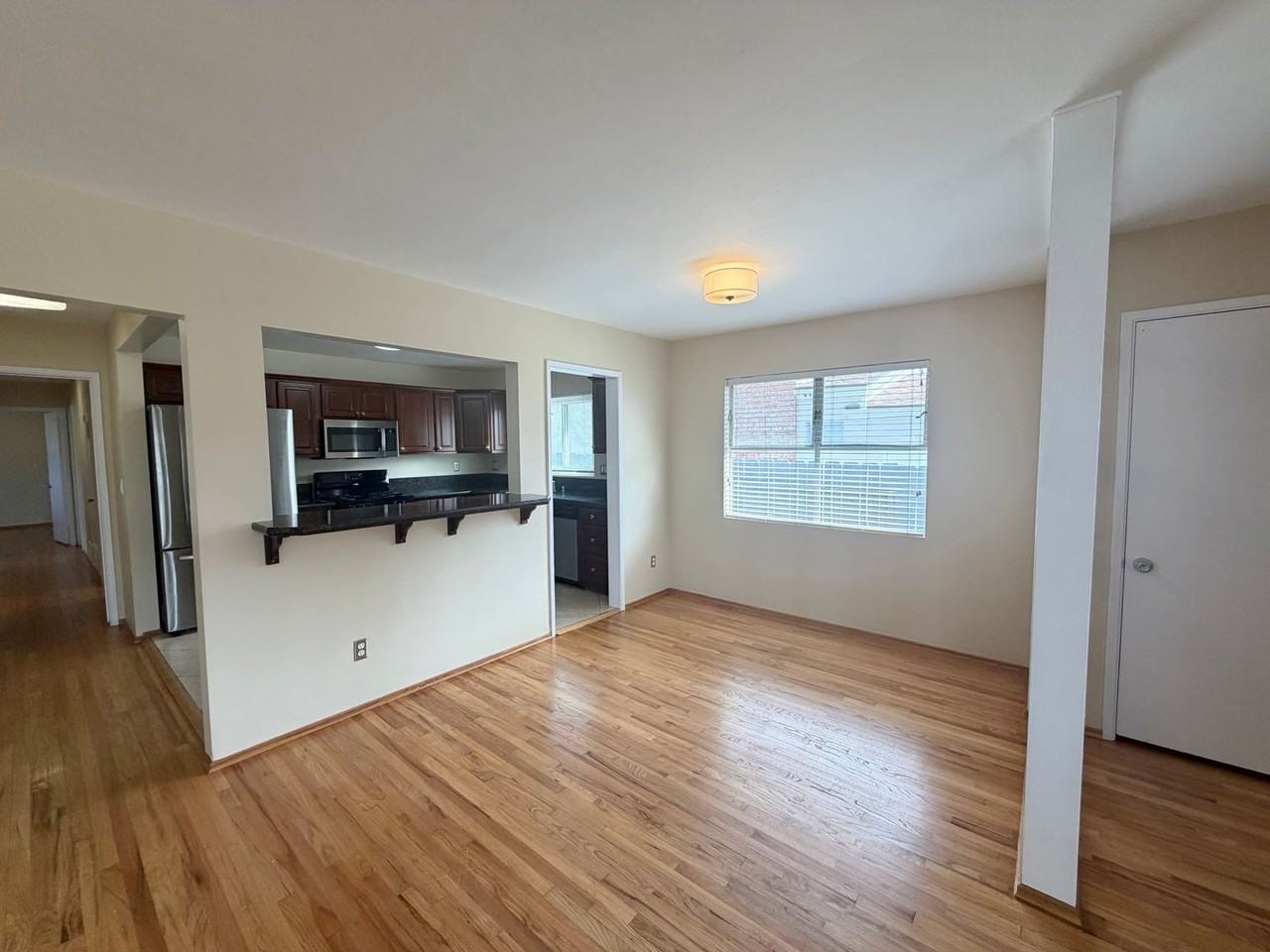 5317 Redding Rd - Photo 5 of 18