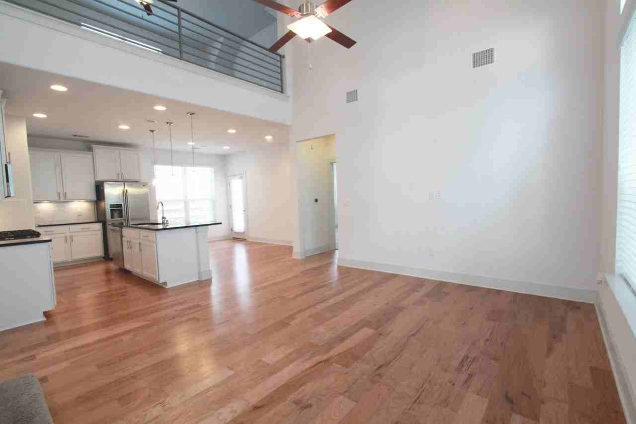 1507 Homespun Rd - Photo 5 of 35