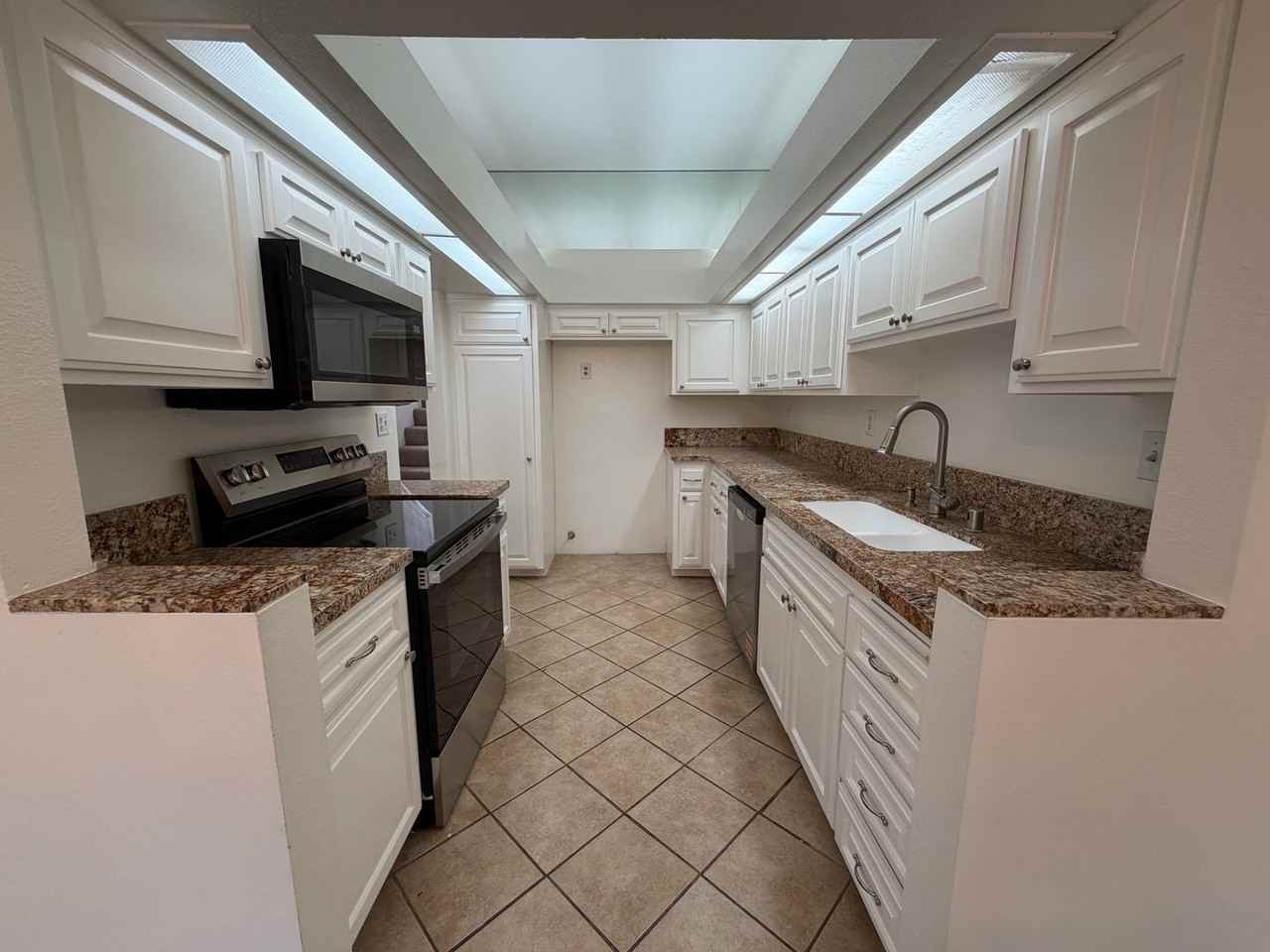 783 Grayling Bay - Photo 6 of 36