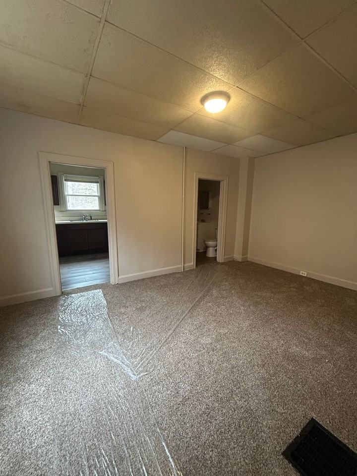 156 Frank S Brown Blvd - Photo 4 of 9