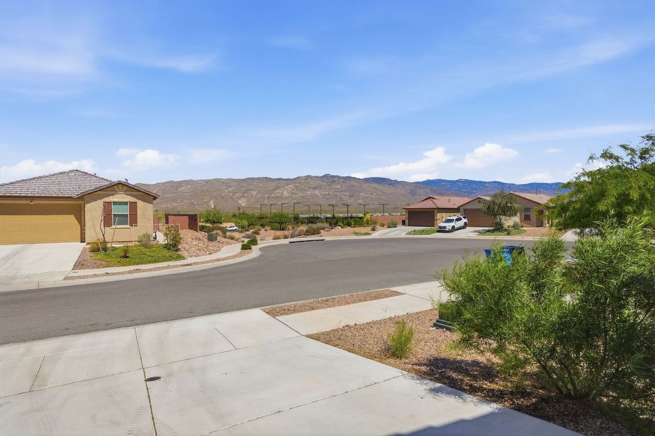 13184 E Apex Mine Way - Photo 2 of 32