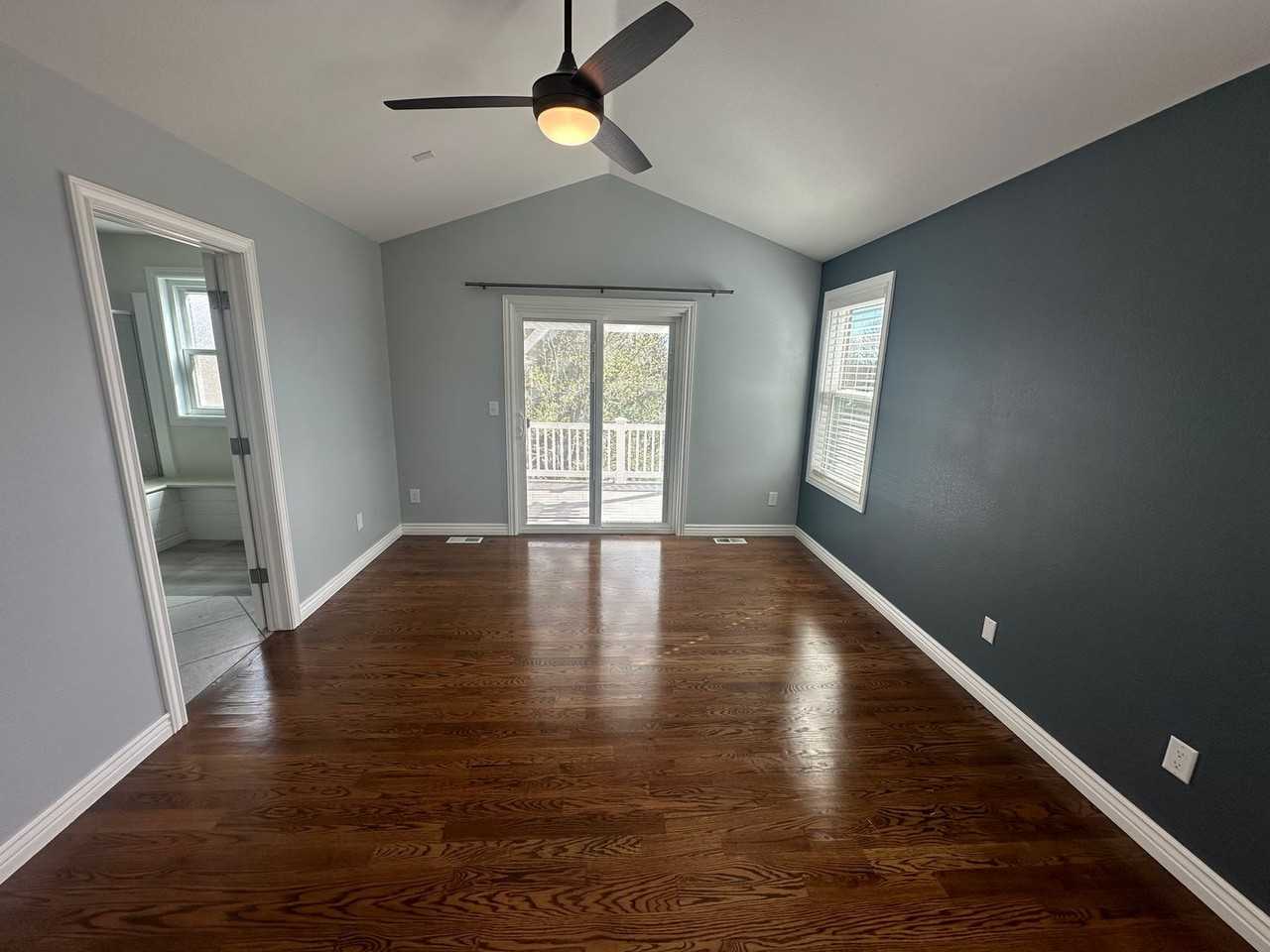 291 Columbus St - Photo 6 of 18