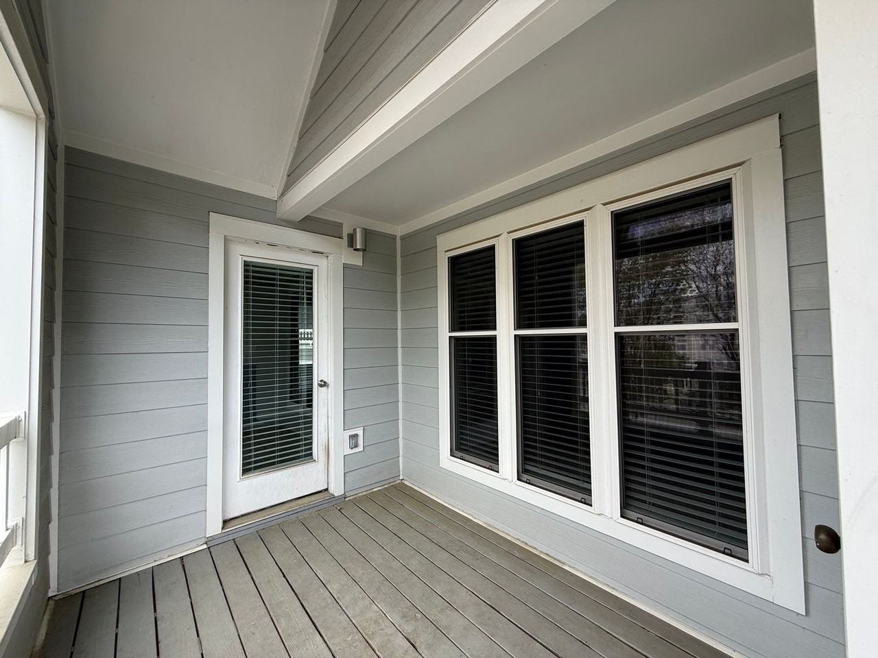 1021 Wirewood Dr - Photo 4 of 18