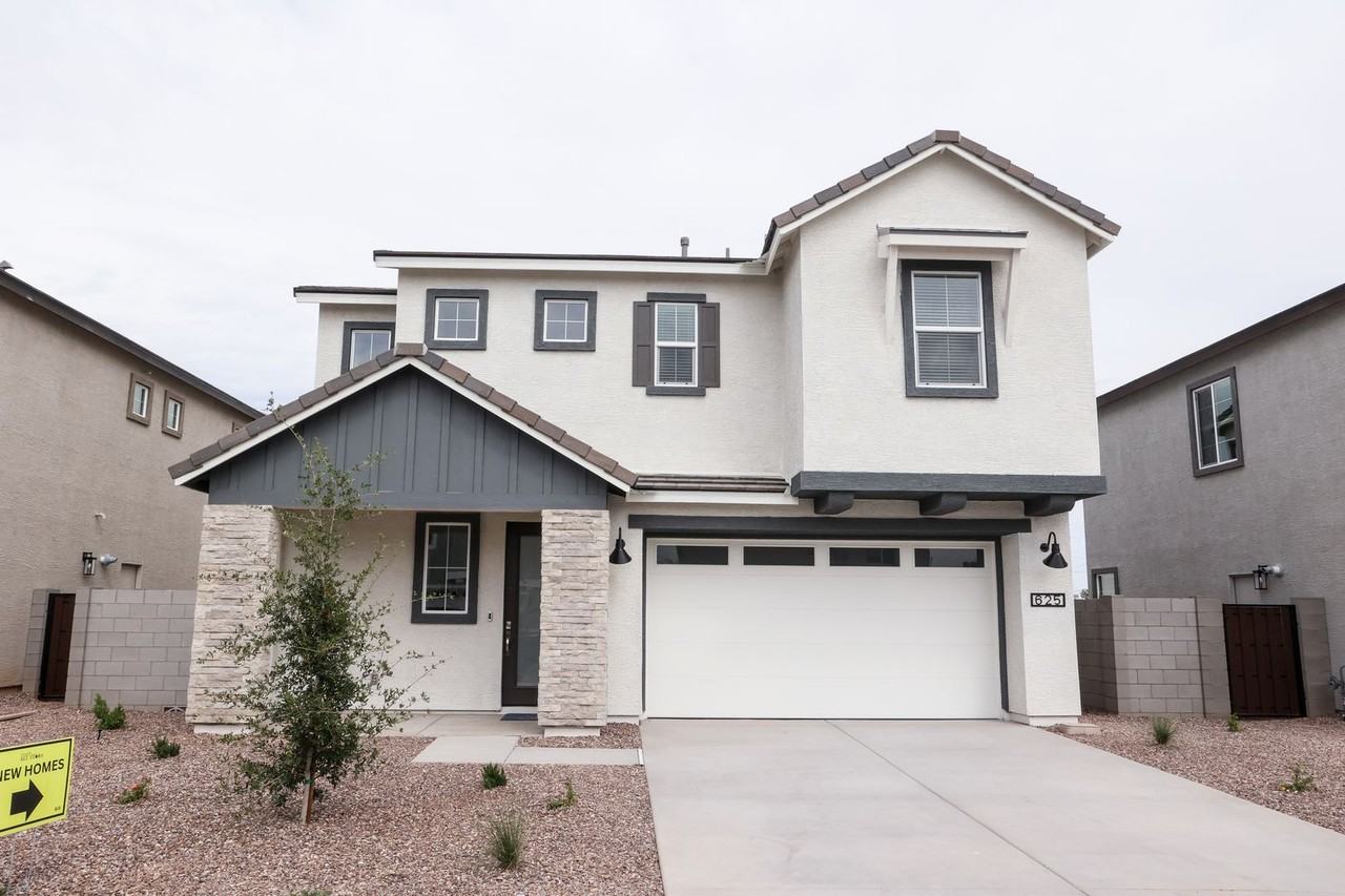 6533 N 15th Dr - Photo 2 of 29