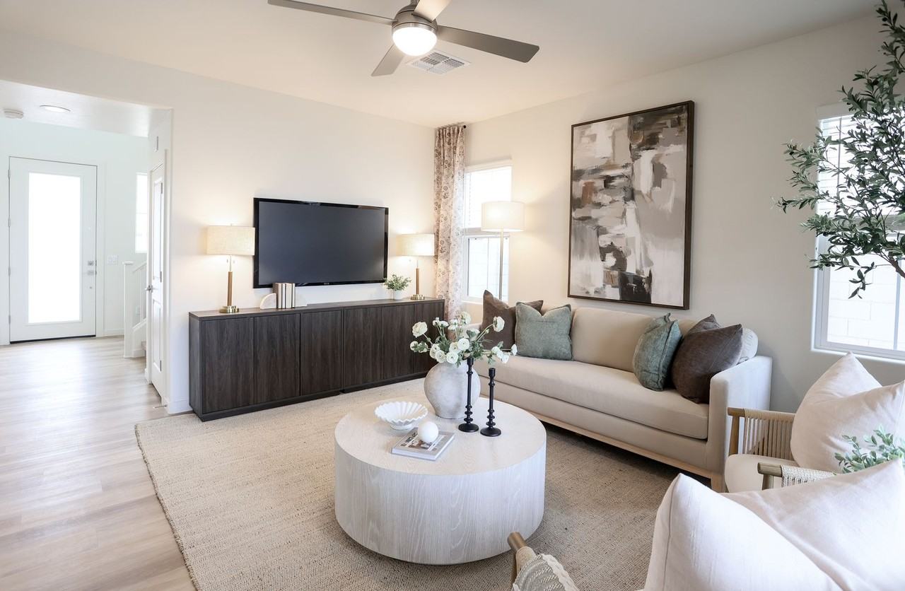 6533 N 15th Dr - Photo 7 of 29