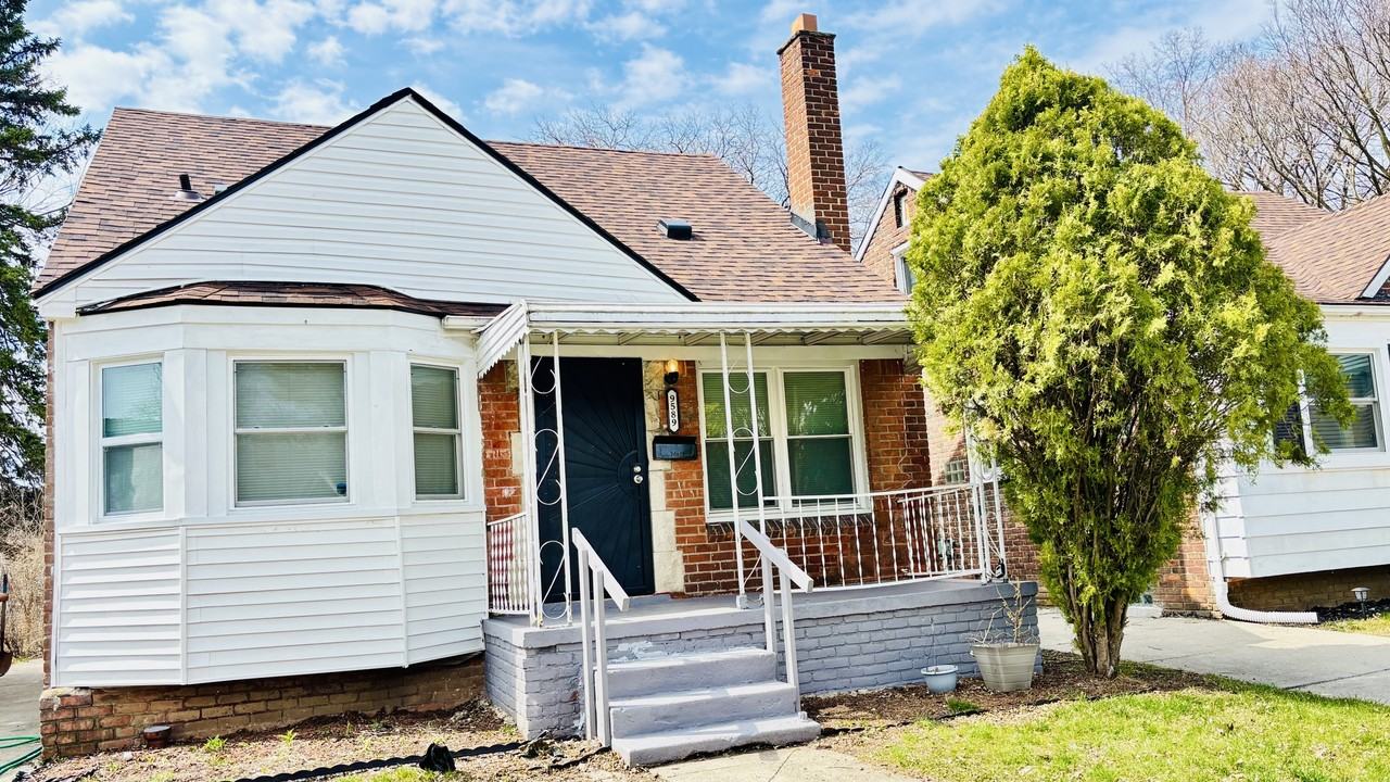 9589 Mansfield St #1 - Photo 2 of 20