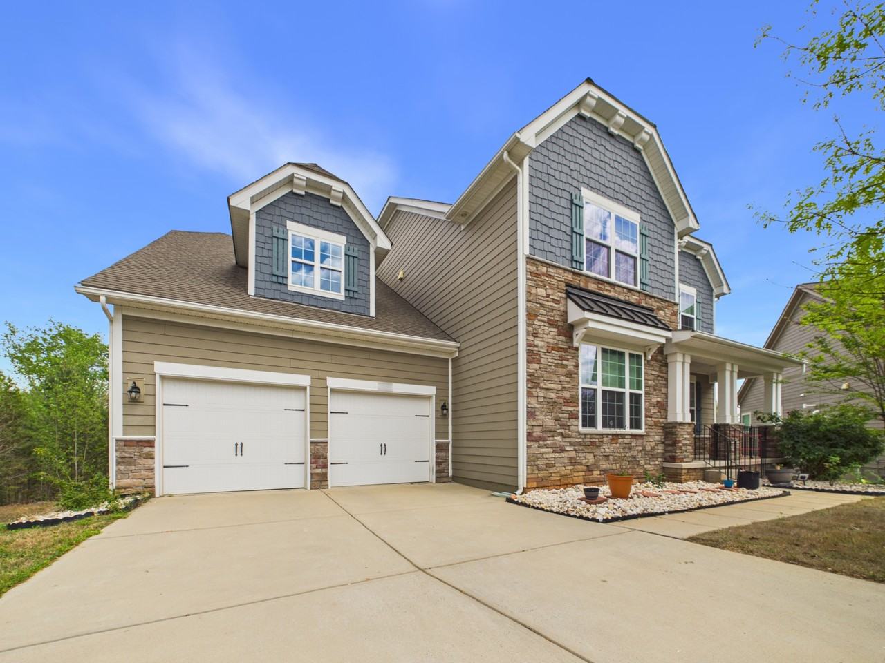 1379 Corey Cabin Ct #1 - Photo 3 of 34