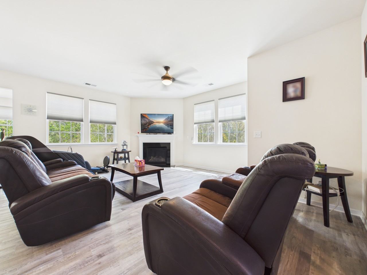 1379 Corey Cabin Ct #1 - Photo 5 of 34