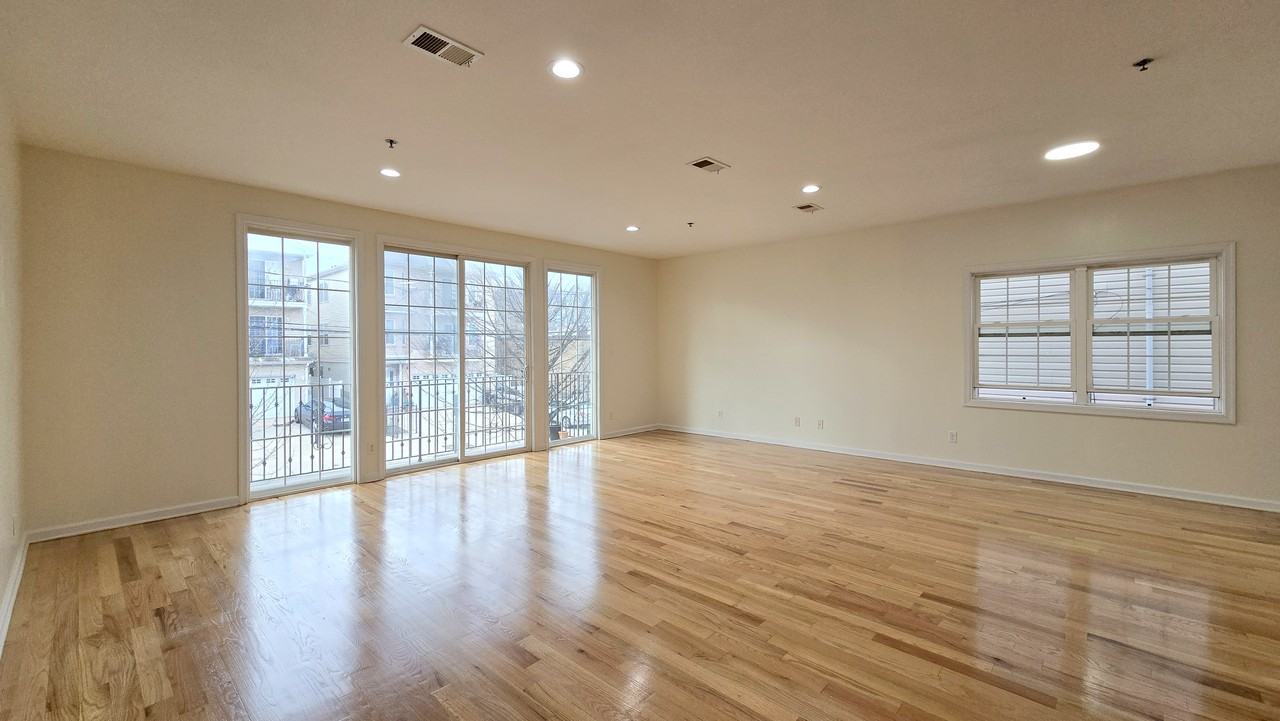 157 Manchester Place #2 - Photo 2 of 15