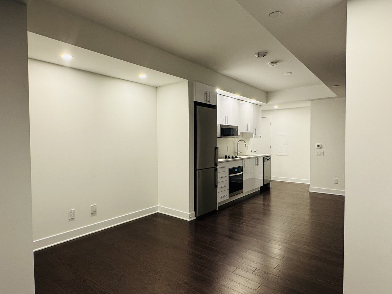 180 George Street #802 - Photo 7 of 21